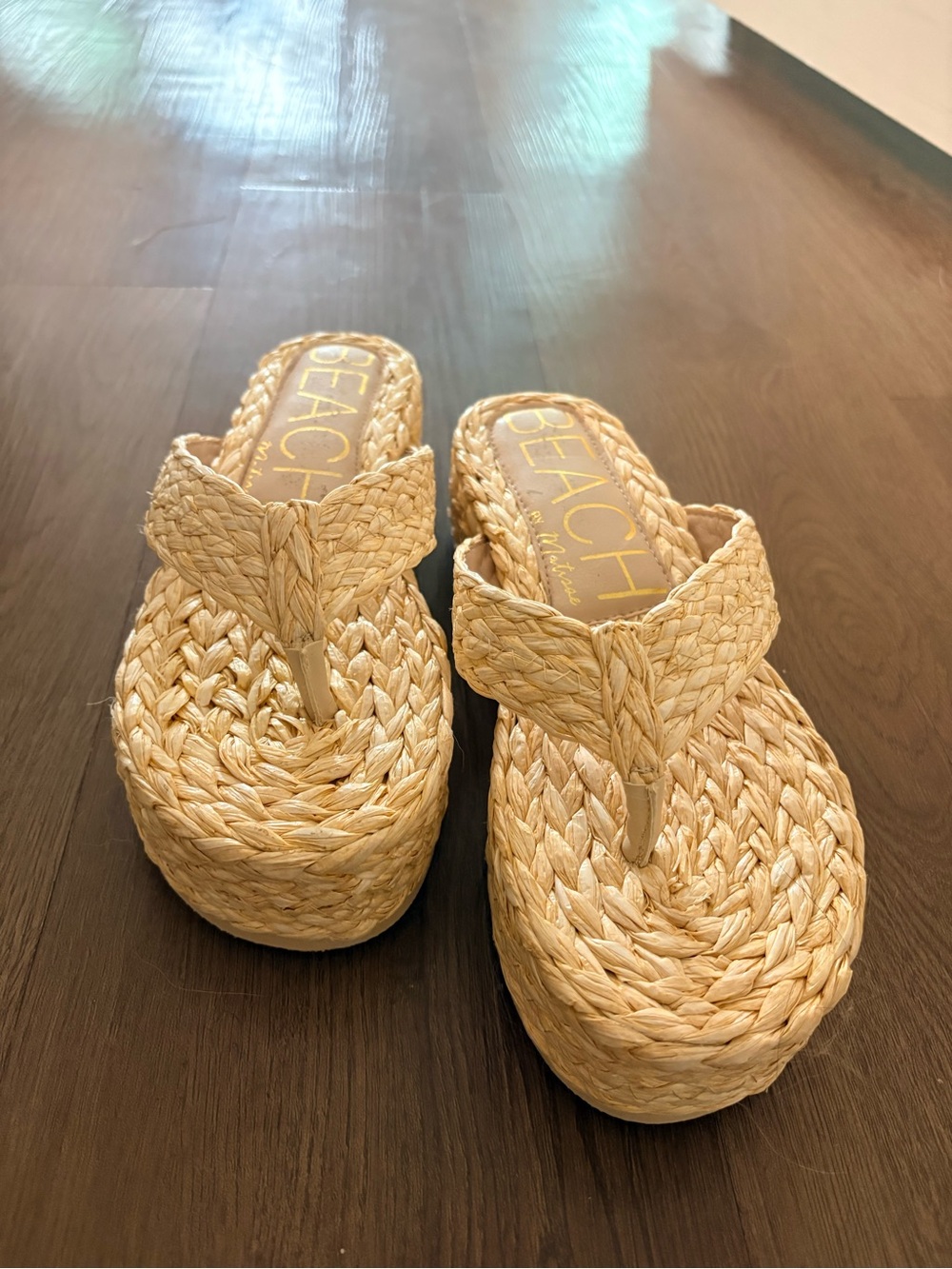 Beachy Woven Platform Flip Flop Sandals in Natural Straw
